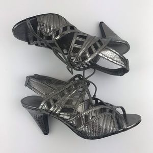 Bandolino Women's Heels Shoes Silver Size 8.5